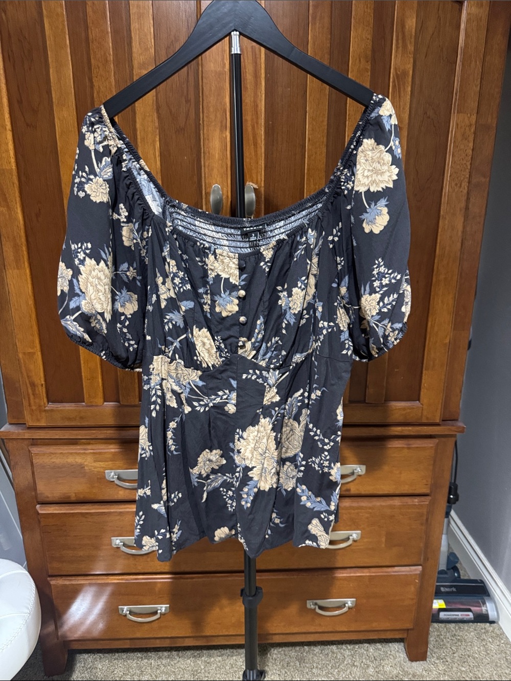 torrid Black Floral Puff-Sleeve Blouse with Cream and Light Blue Accents